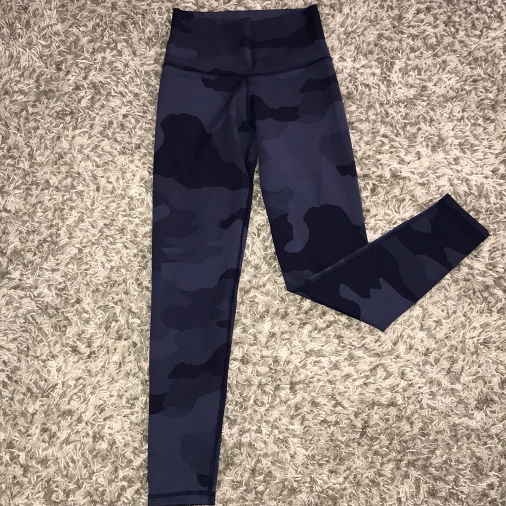 Aerie camo leggings